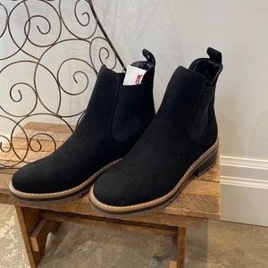 🆕 Kensie Klassen Chelsea Boot